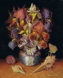 Nature morte au bouquet d' iris dans un vase de porcelaine, avec coquillages au premier plan